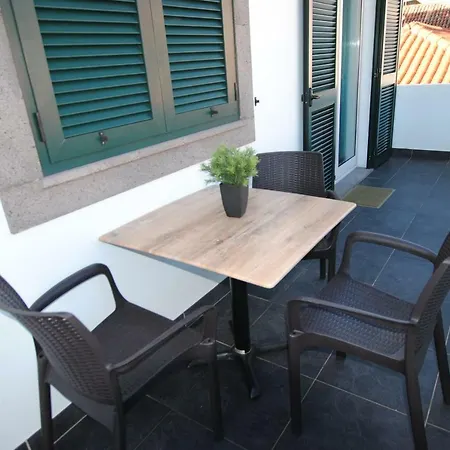 Fantastic 2 Bedroom In Centre Of Funchal * Funchal (Madeira)